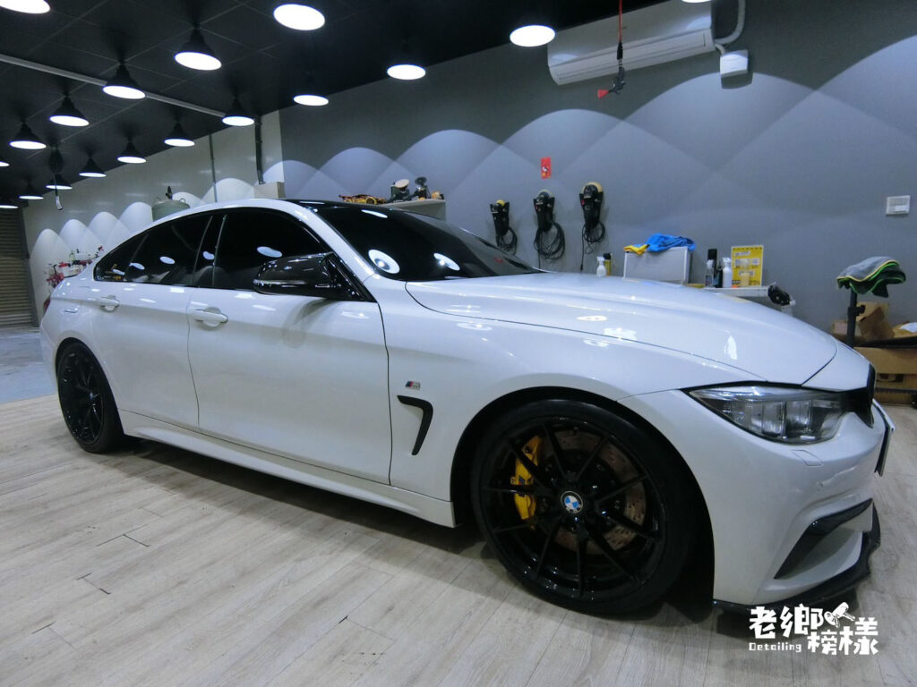 台中大雅洗車來老鄉榜樣：洗車打蠟、汽車美容、汽車鍍膜通通有
